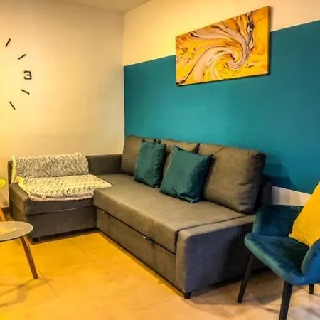 Centro By Nevada Collection Apartment